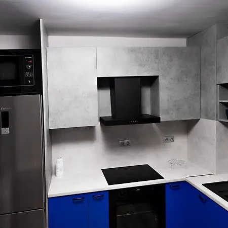 Very Spacious & Modern 3bed Near Airport & Centre Daire