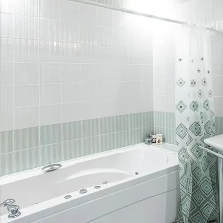 Very Spacious & Modern 3bed Near Airport & Centre Sófia