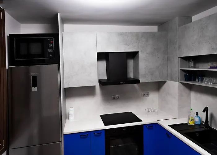 Very Spacious & Modern 3bed Near Airport & Centre Apartmán